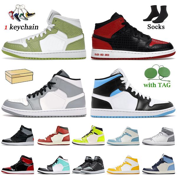 with box jumpman 1 patent bred text 1s high og basketball shoes size 13 mens trainer green python chicago reimagined university blue light s, White;red
with box jumpman 1 patent bred text 1s high og basketball shoes size 13 mens trainer green python chicago reimagined university blue light s, White;red