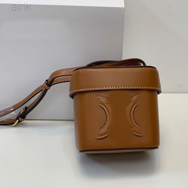 women box triomphe smooth handbag purse small crossbody bag cow leather adjustable strap plain wallets shoulder bags multiple colors
women box triomphe smooth handbag purse small crossbody bag cow leather adjustable strap plain wallets shoulder bags multiple colors