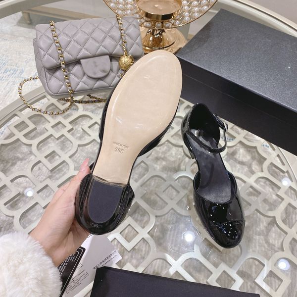 latest designer sandals slides shoes women sandal leather luxury woman foam runners colorful flat soft comfort size for 35-41, Black
latest designer sandals slides shoes women sandal leather luxury woman foam runners colorful flat soft comfort size for 35-41, Black