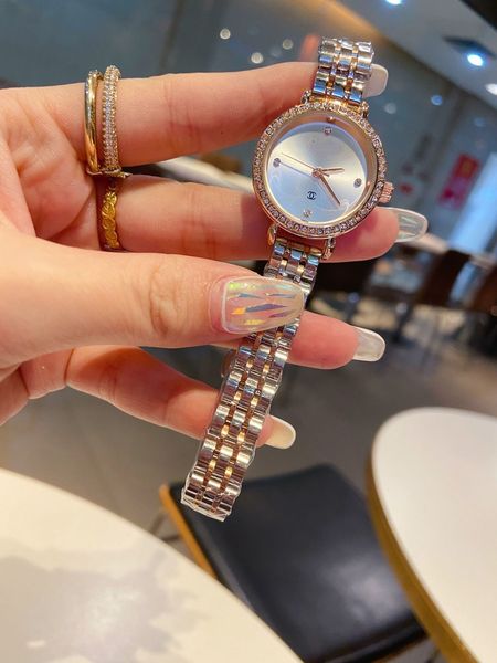 2022 new small fragrance style diamond-encrusted fashion classic quartz steel belt small dial watch fragrance grandma student girl, Slivery;brown
2022 new small fragrance style diamond-encrusted fashion classic quartz steel belt small dial watch fragrance grandma student girl, Slivery;brown