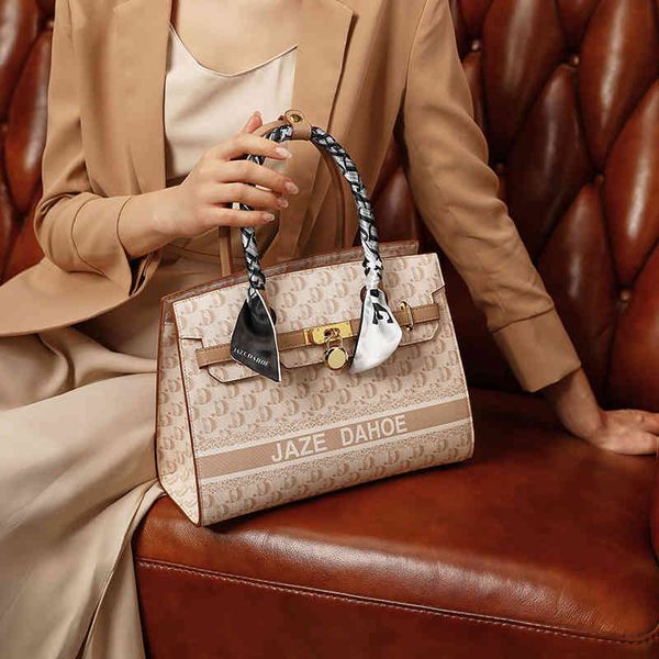 2022 trendy fashion design ladies bags factory direct clothing 2022 leather women's new large capacity
2022 trendy fashion design ladies bags factory direct clothing 2022 leather women's new large capacity