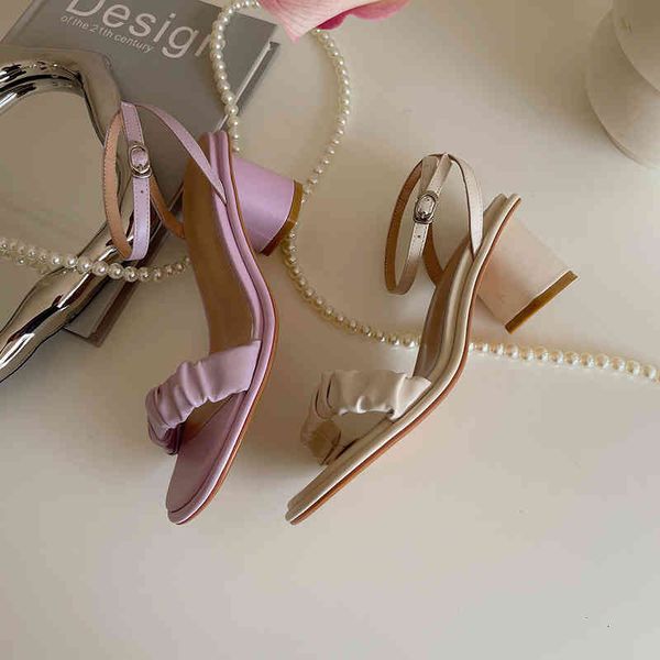 sandals french fairy style pleated sandals with simple leaky toes summer thick heel fashion 2ap2, Black
sandals french fairy style pleated sandals with simple leaky toes summer thick heel fashion 2ap2, Black