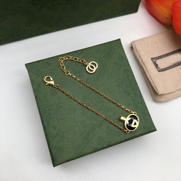 2022 brand original jewelry cuff designer ladies fashion simple high-end real gold electroplating black oval pendant gold bracelet, White
2022 brand original jewelry cuff designer ladies fashion simple high-end real gold electroplating black oval pendant gold bracelet, White