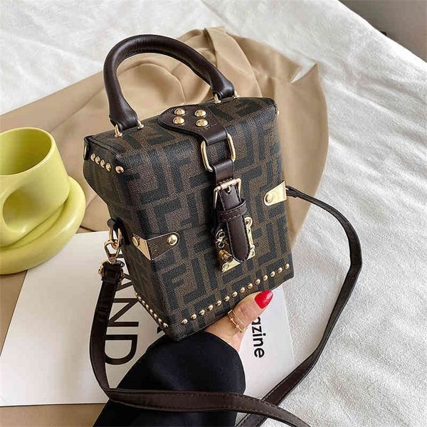 handbag fashion bag female summer trend star same ins printed portable single shoulder diagonal bag 75% purses stores sale
handbag fashion bag female summer trend star same ins printed portable single shoulder diagonal bag 75% purses stores sale