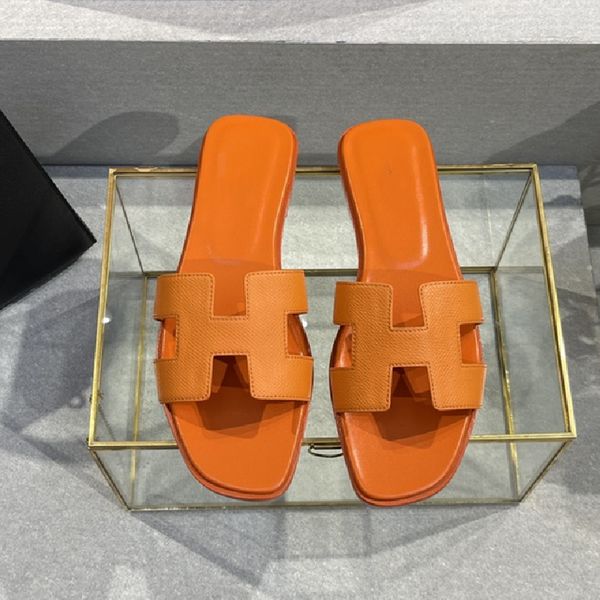 luxury designer women sandals flat slippers fashion diamond genuine leather summer slides flip flops ladies beach size 35-42 with box and du, Black
luxury designer women sandals flat slippers fashion diamond genuine leather summer slides flip flops ladies beach size 35-42 with box and du, Black