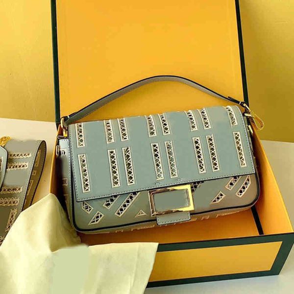 cutout letter print shoulder bags women baguette fashion handbag leather designer crossbody female purses with scarf 220412
cutout letter print shoulder bags women baguette fashion handbag leather designer crossbody female purses with scarf 220412