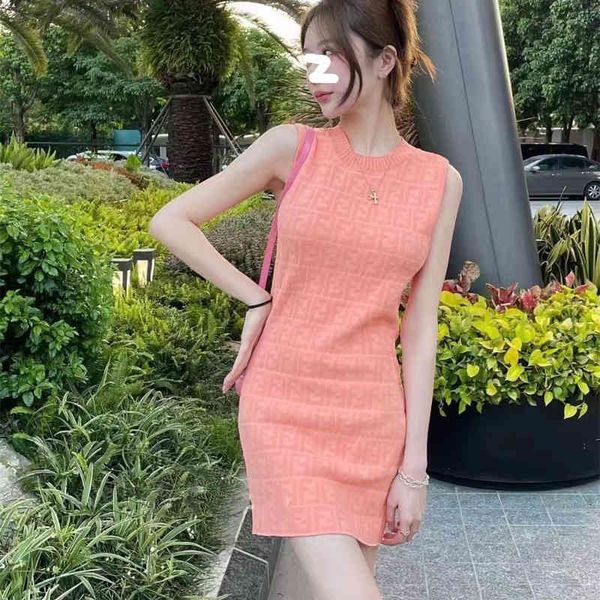casual dresses summer ff embossed hepburn dress knitted buttock skirt women's wear, Black;gray
casual dresses summer ff embossed hepburn dress knitted buttock skirt women's wear, Black;gray