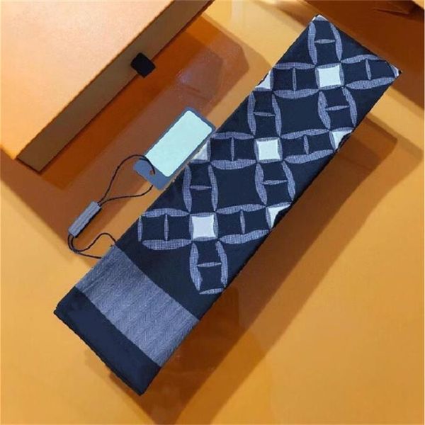 luxury designer scarves silk flower print scarf women chiffon summer fashion red long bohemian luxury hijab for ladies shawl drop 2022, Blue;gray
luxury designer scarves silk flower print scarf women chiffon summer fashion red long bohemian luxury hijab for ladies shawl drop 2022, Blue;gray