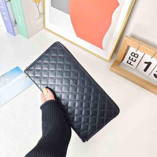 women's wallet long fashion simple handbag portable large capacity multi-layer mobile phone bag 220721, Red;black
women's wallet long fashion simple handbag portable large capacity multi-layer mobile phone bag 220721, Red;black