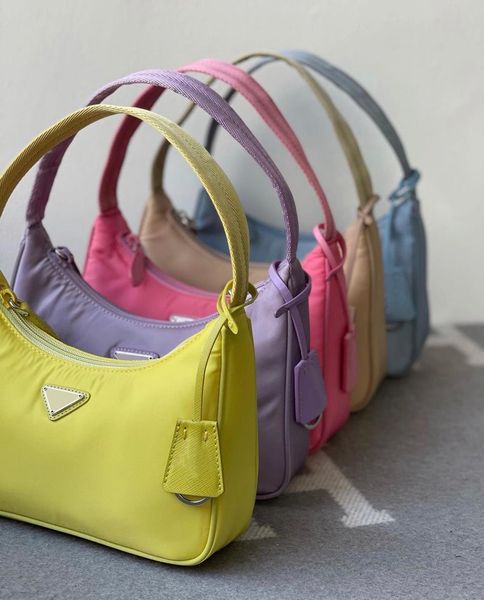 2021 handbag luxury designer crossbody shoulder bags duffle nylon leather bag tote famous handbags messenger lady wallet hobo
2021 handbag luxury designer crossbody shoulder bags duffle nylon leather bag tote famous handbags messenger lady wallet hobo