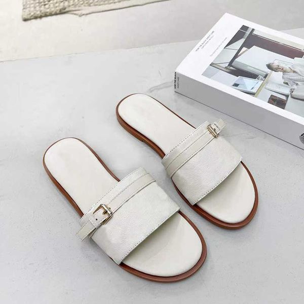 luxury women designer slides lock it flat mules real leather summer ladies sandals outdoor beach flip flops slippers no372, Black
luxury women designer slides lock it flat mules real leather summer ladies sandals outdoor beach flip flops slippers no372, Black