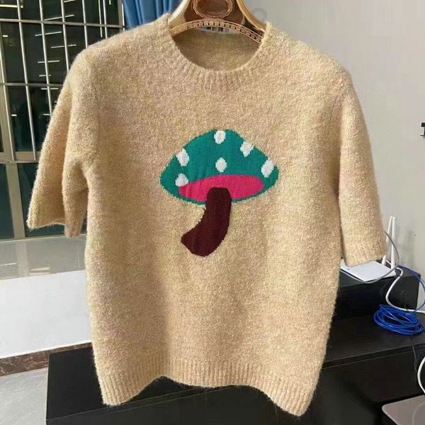 women's knits & tees designer max home 2022 spring and summer new sweater women's light camel mushroom jacquard sweet aging short, White
women's knits & tees designer max home 2022 spring and summer new sweater women's light camel mushroom jacquard sweet aging short, White