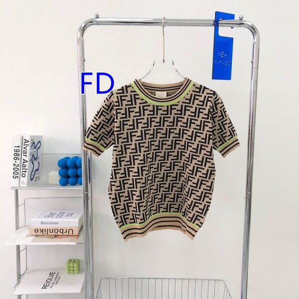 women's t-shirt designer fd home old flower color matching ice silk short sleeve korean straight slim jacquard letter a0i5, White
women's t-shirt designer fd home old flower color matching ice silk short sleeve korean straight slim jacquard letter a0i5, White