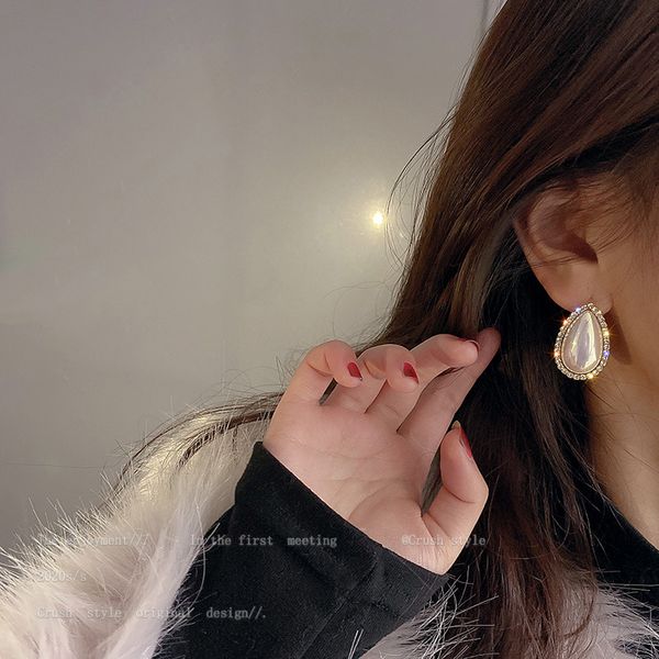 925 silver needle water drop pearl diamond stud earrings korean dongdaemun elegant earrings autumn and winter internet celebrity trending ea, Golden
925 silver needle water drop pearl diamond stud earrings korean dongdaemun elegant earrings autumn and winter internet celebrity trending ea, Golden