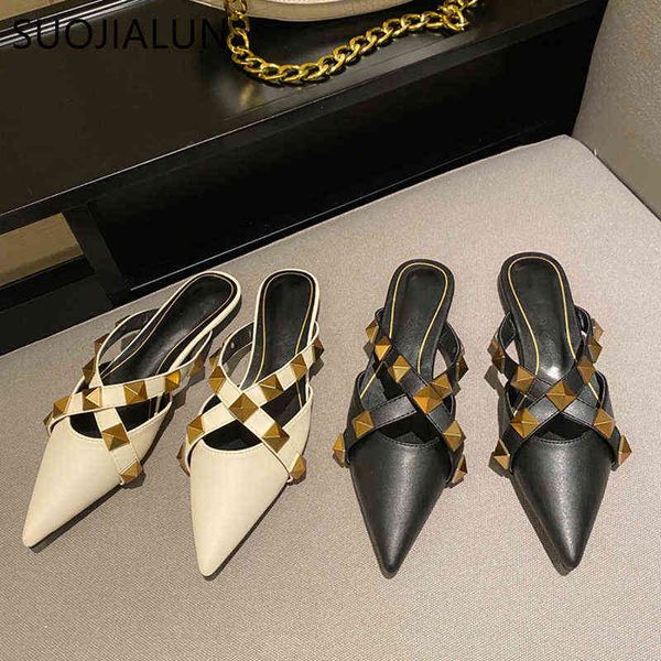 suojialun rivet strap pointed toe flat heel slipper fashion brand slip on mules shoes ladies luxury outdoor slides flip flop 220627, Black
suojialun rivet strap pointed toe flat heel slipper fashion brand slip on mules shoes ladies luxury outdoor slides flip flop 220627, Black
