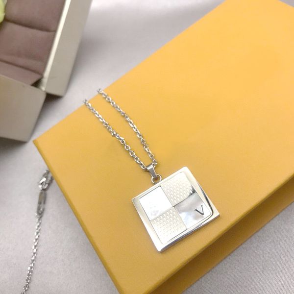 pendant necklaces arrive europe america fashion for mens womens bijoux lady silver-colour hardware dandy necklace with white mother of pearl
pendant necklaces arrive europe america fashion for mens womens bijoux lady silver-colour hardware dandy necklace with white mother of pearl