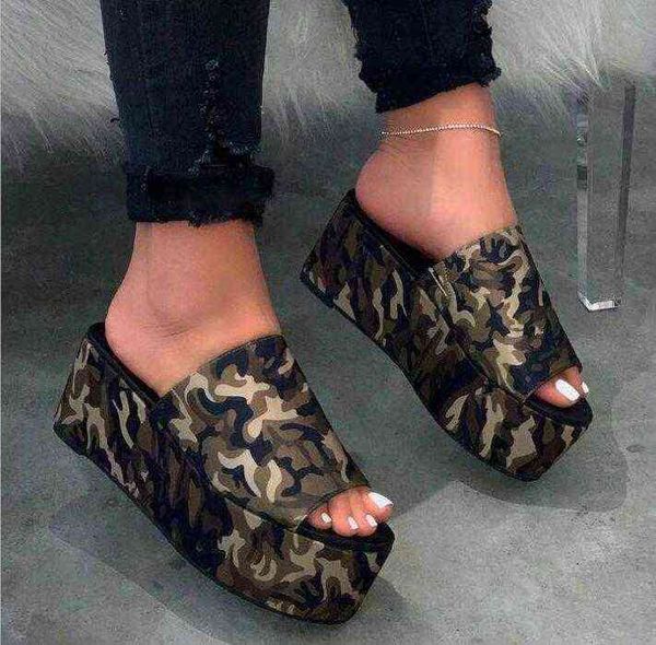 women high heeled flat non slip beach slippers waterproof platform durable sandals outdoor flip flop ms summer new220514, Black
women high heeled flat non slip beach slippers waterproof platform durable sandals outdoor flip flop ms summer new220514, Black