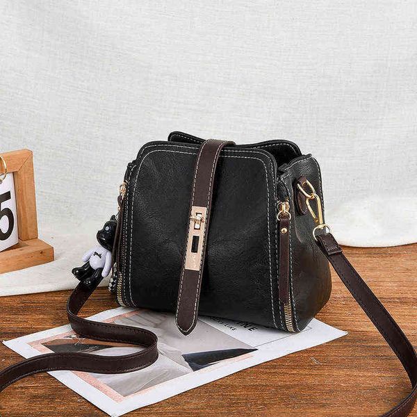 2022 new fashion all-match ladies mini handbag women's one shoulder portable msenger bag
2022 new fashion all-match ladies mini handbag women's one shoulder portable msenger bag