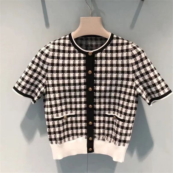 clothing single breasted small cardigan small fragrance short sleeve sweater french temperament round neck thousand bird check short top, White;black
clothing single breasted small cardigan small fragrance short sleeve sweater french temperament round neck thousand bird check short top, White;black