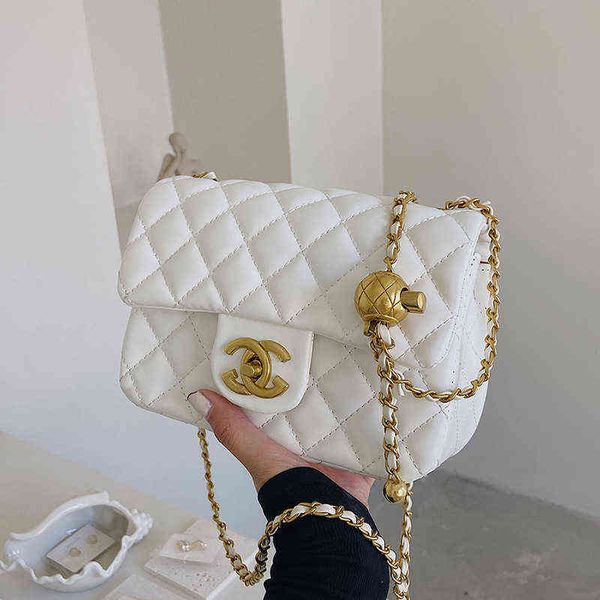 2022 design fashion handbag messenger shoulder factory online export 2022 new chain red single shoulder msenger bag soft leather
2022 design fashion handbag messenger shoulder factory online export 2022 new chain red single shoulder msenger bag soft leather