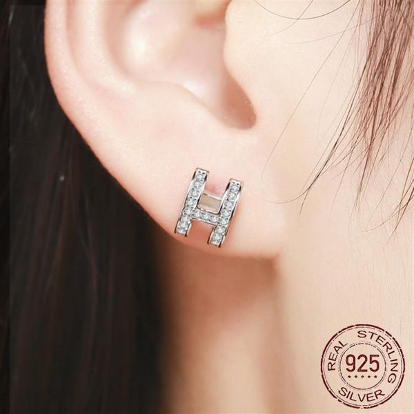 luxury princess 925 sterling silver letter h stud earring for women lady anniversary gift jewelry whole e-078243f, Golden;silver
luxury princess 925 sterling silver letter h stud earring for women lady anniversary gift jewelry whole e-078243f, Golden;silver