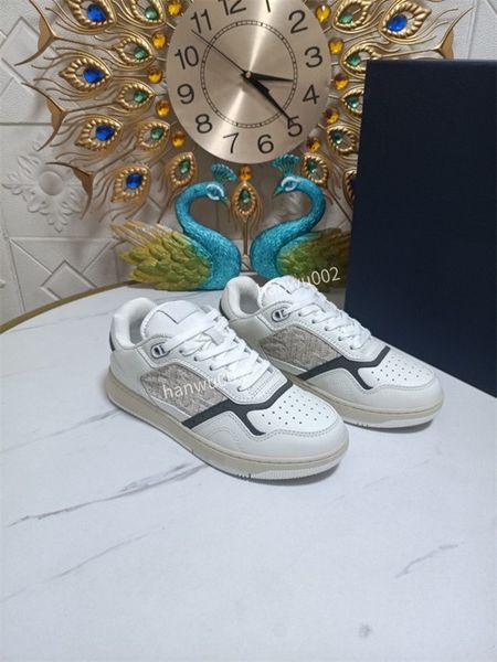 2022 sneakers comfortable boots designer casual shoes women men luxury trainers size35-45, Black
2022 sneakers comfortable boots designer casual shoes women men luxury trainers size35-45, Black