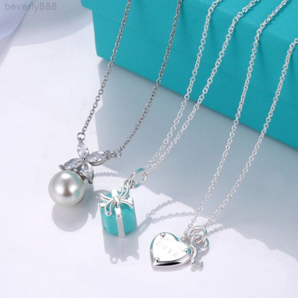 key necklace female gift box peach heart love bow pearl pendant clavicle chain sier fashion jewelry blue necklac q0803, Silver
key necklace female gift box peach heart love bow pearl pendant clavicle chain sier fashion jewelry blue necklac q0803, Silver