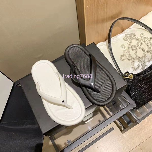 slippers xiaoxiangfeng herringbone slippers women's spring flat bottom clip foot soft fashion leisure home high-end, Black
slippers xiaoxiangfeng herringbone slippers women's spring flat bottom clip foot soft fashion leisure home high-end, Black
