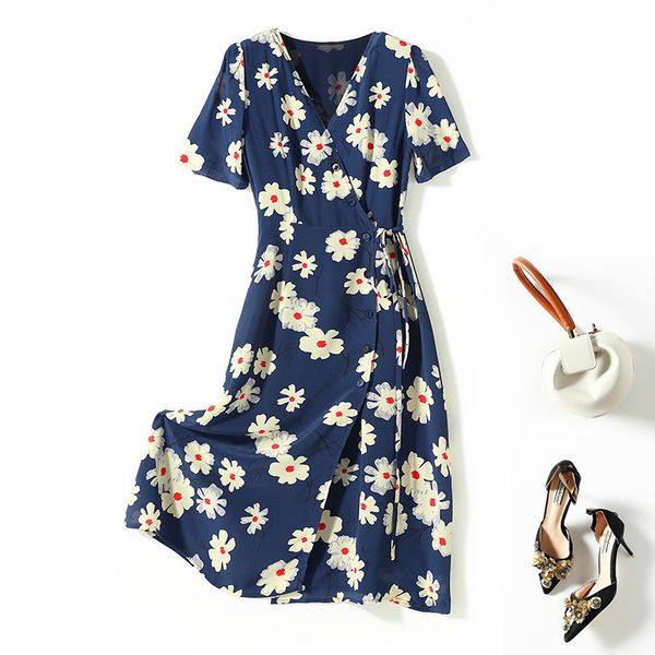casual dresses summer lace up temperament mulberry silk loose waist casual versatile pullover real medium skirt blue printed dress 0ytk, Black;gray
casual dresses summer lace up temperament mulberry silk loose waist casual versatile pullover real medium skirt blue printed dress 0ytk, Black;gray