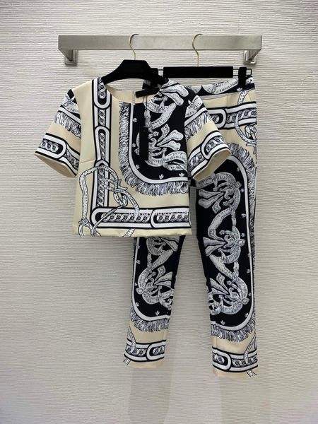 women's two piece pants spring drawstring printed round neck short sleeve with medium and high waist straight pants two-piece suit, White
women's two piece pants spring drawstring printed round neck short sleeve with medium and high waist straight pants two-piece suit, White