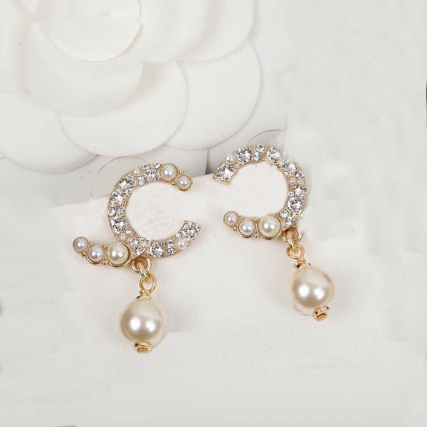 2022 charm stud earring with diamond and nature shell beads for women wedding jewelry gift have box stamp ps7188, Golden
2022 charm stud earring with diamond and nature shell beads for women wedding jewelry gift have box stamp ps7188, Golden