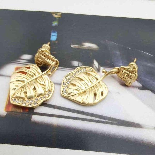 new fashion trend jewelry luxury quality designer wholesale fan family beautiful style simple temperament earrings female small, Silver
new fashion trend jewelry luxury quality designer wholesale fan family beautiful style simple temperament earrings female small, Silver