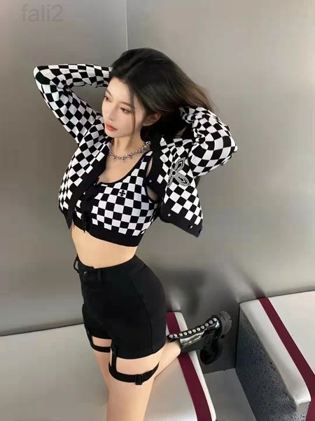 women's tanks & camis designer 2022 spring new black-and-white plaid knitted vest double-sided jacquard sports exposed navel to show th
women's tanks & camis designer 2022 spring new black-and-white plaid knitted vest double-sided jacquard sports exposed navel to show th