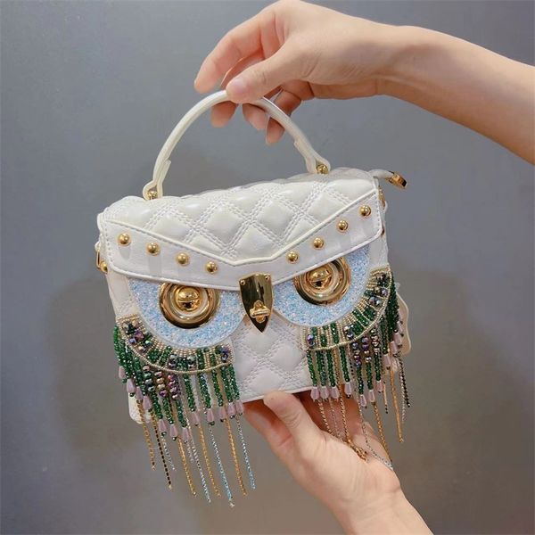 net red rhinestone rhombus bag 2022 new fashion advanced messenger small handbag female trendy owl women's bags white
net red rhinestone rhombus bag 2022 new fashion advanced messenger small handbag female trendy owl women's bags white