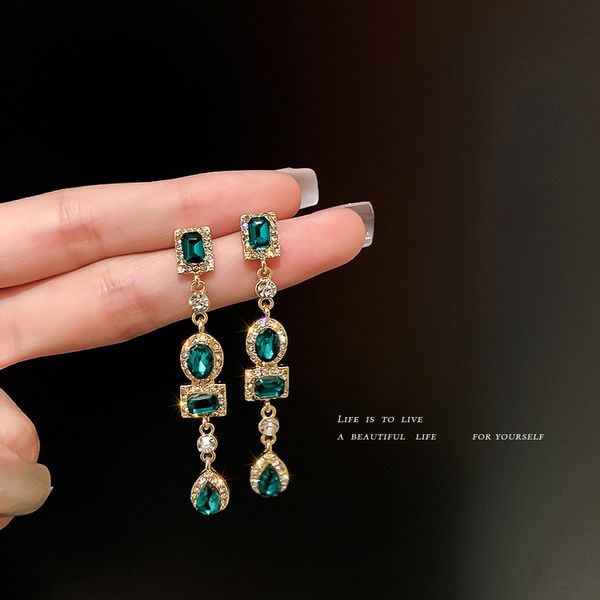 925 silver needle geometric diamond green earrings french retro affordable luxury stud earrings court style long temperament eardrop women, Golden
925 silver needle geometric diamond green earrings french retro affordable luxury stud earrings court style long temperament eardrop women, Golden