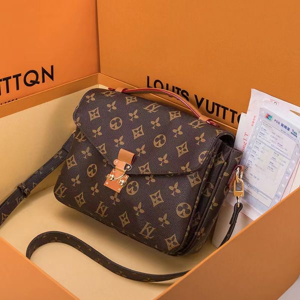 2022 women luxurys designers bags handbag women handbags lady messenger fashion shoulder bag luxury crossbody tote wallet m44875 m41487
2022 women luxurys designers bags handbag women handbags lady messenger fashion shoulder bag luxury crossbody tote wallet m44875 m41487