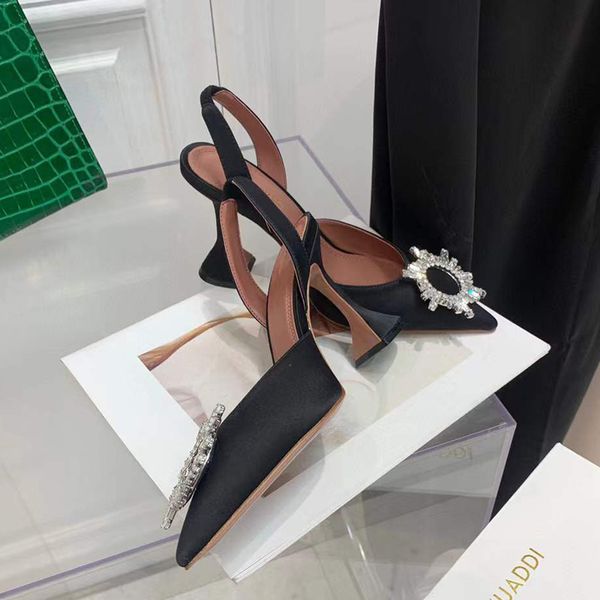 amina muaddi black satin crystal-embellished buckle sandals high heeled shoes pointed toe women's luxury designers dress shoe evening s
amina muaddi black satin crystal-embellished buckle sandals high heeled shoes pointed toe women's luxury designers dress shoe evening s