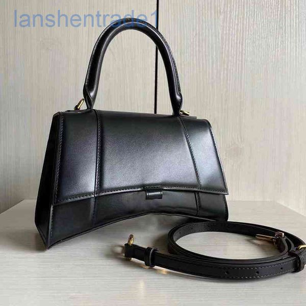 designer shoulder handbags bal bags hourglasss b paris ladies fashion classic one portable full set dust
designer shoulder handbags bal bags hourglasss b paris ladies fashion classic one portable full set dust