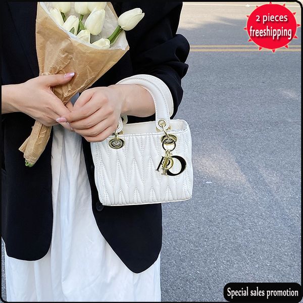 online designer brand bags crossbody tote embroidered handbag women's bag 2022 new trend single shoulder fashion leisure msenger
online designer brand bags crossbody tote embroidered handbag women's bag 2022 new trend single shoulder fashion leisure msenger
