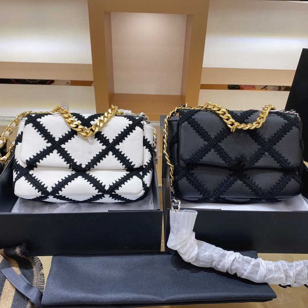 leather thread bag shoulder lattice bags luxurys designers lady 2022 women handbag fashion handbags mother cossbody letter
leather thread bag shoulder lattice bags luxurys designers lady 2022 women handbag fashion handbags mother cossbody letter