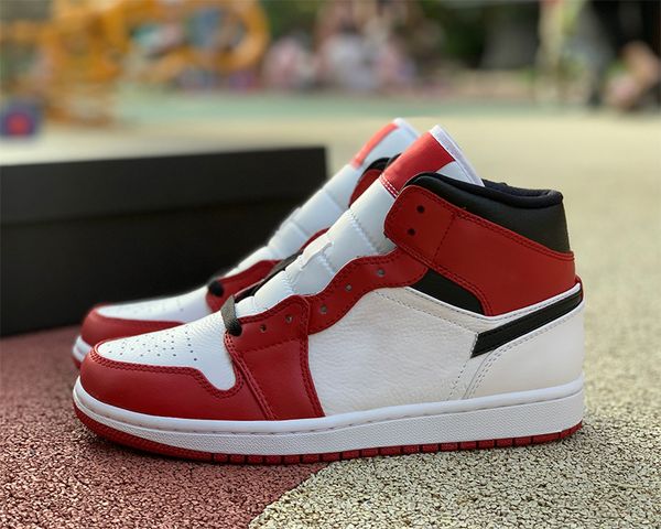 shoes mid 1 1s jumpman basketball small chicago red toe men women sail university white calf leather trainers outdoor leisure, White;red
shoes mid 1 1s jumpman basketball small chicago red toe men women sail university white calf leather trainers outdoor leisure, White;red
