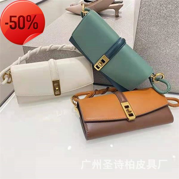 luxury designer bags fashion luxury designerbag women's new c wallet woven hand-held small square simple lock single shoulder messenger
luxury designer bags fashion luxury designerbag women's new c wallet woven hand-held small square simple lock single shoulder messenger