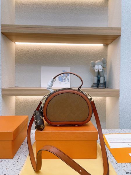 women's designers shoulder bag luxury tote purse handbag message bags cluth classic genuine leather vintage crossbody original box old 
women's designers shoulder bag luxury tote purse handbag message bags cluth classic genuine leather vintage crossbody original box old