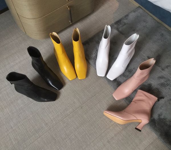 women square flat head boots,the whole width of the material is unjointed, all-match fashion,6.5cm heel height, wear comfortable, four color, Black
women square flat head boots,the whole width of the material is unjointed, all-match fashion,6.5cm heel height, wear comfortable, four color, Black