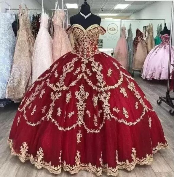2022 burgundy puffy princess quinceanera dresses off shoulder luxury gold lace applique lace-up sweet 16 prom vestidos de 15 b0610x, Blue;red
2022 burgundy puffy princess quinceanera dresses off shoulder luxury gold lace applique lace-up sweet 16 prom vestidos de 15 b0610x, Blue;red