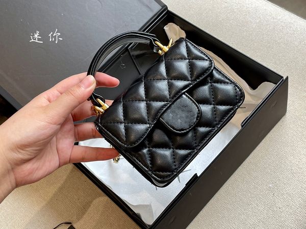 ly22ss new early autumn bag f / w vintage black gold mini buckle cover gold metal hardware matelass chain cross shoulder wallet clip sacoche
ly22ss new early autumn bag f / w vintage black gold mini buckle cover gold metal hardware matelass chain cross shoulder wallet clip sacoche