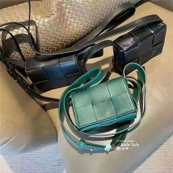 bottegas bag designer handbags baodiejia women's 2023 cassette mini woven shoulder in autumn and winter venetas leather zc
bottegas bag designer handbags baodiejia women's 2023 cassette mini woven shoulder in autumn and winter venetas leather zc