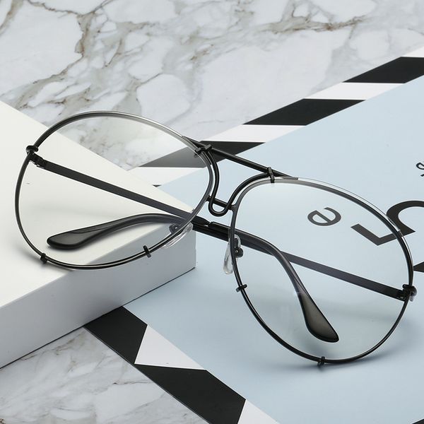 2022 ocean sunglasses fashion retro glasses womens large metal frame classical driving mountaineering beach outdoor sports leisure, White;black
2022 ocean sunglasses fashion retro glasses womens large metal frame classical driving mountaineering beach outdoor sports leisure, White;black