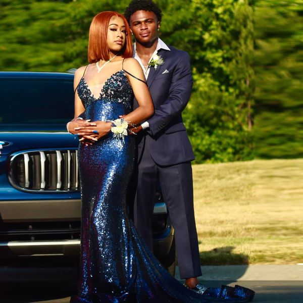 sparkly mermaid prom dresses sequined beading deep v-neck sleeveless floor length celebrity party luxury gowns evening formal dress, Black
sparkly mermaid prom dresses sequined beading deep v-neck sleeveless floor length celebrity party luxury gowns evening formal dress, Black