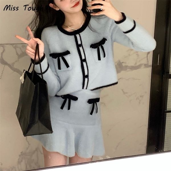 autumn elegant two piece set women korean fashion bow designer mini skirt suits female pink y2k patchwork casual kawaii set 220510, White
autumn elegant two piece set women korean fashion bow designer mini skirt suits female pink y2k patchwork casual kawaii set 220510, White